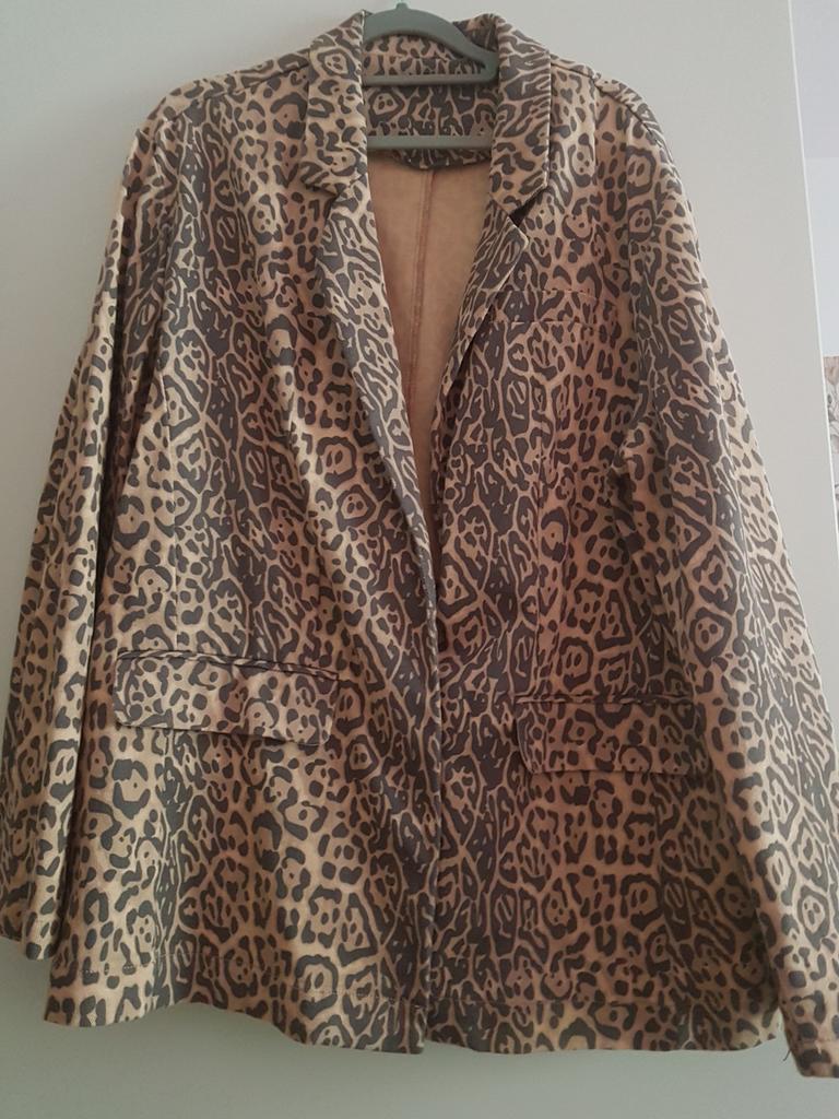 Tijgerprint colbert, jasje maat 46, Ophalen, Zo goed als nieuw, Maat 46/48 (XL) of groter, Bruin