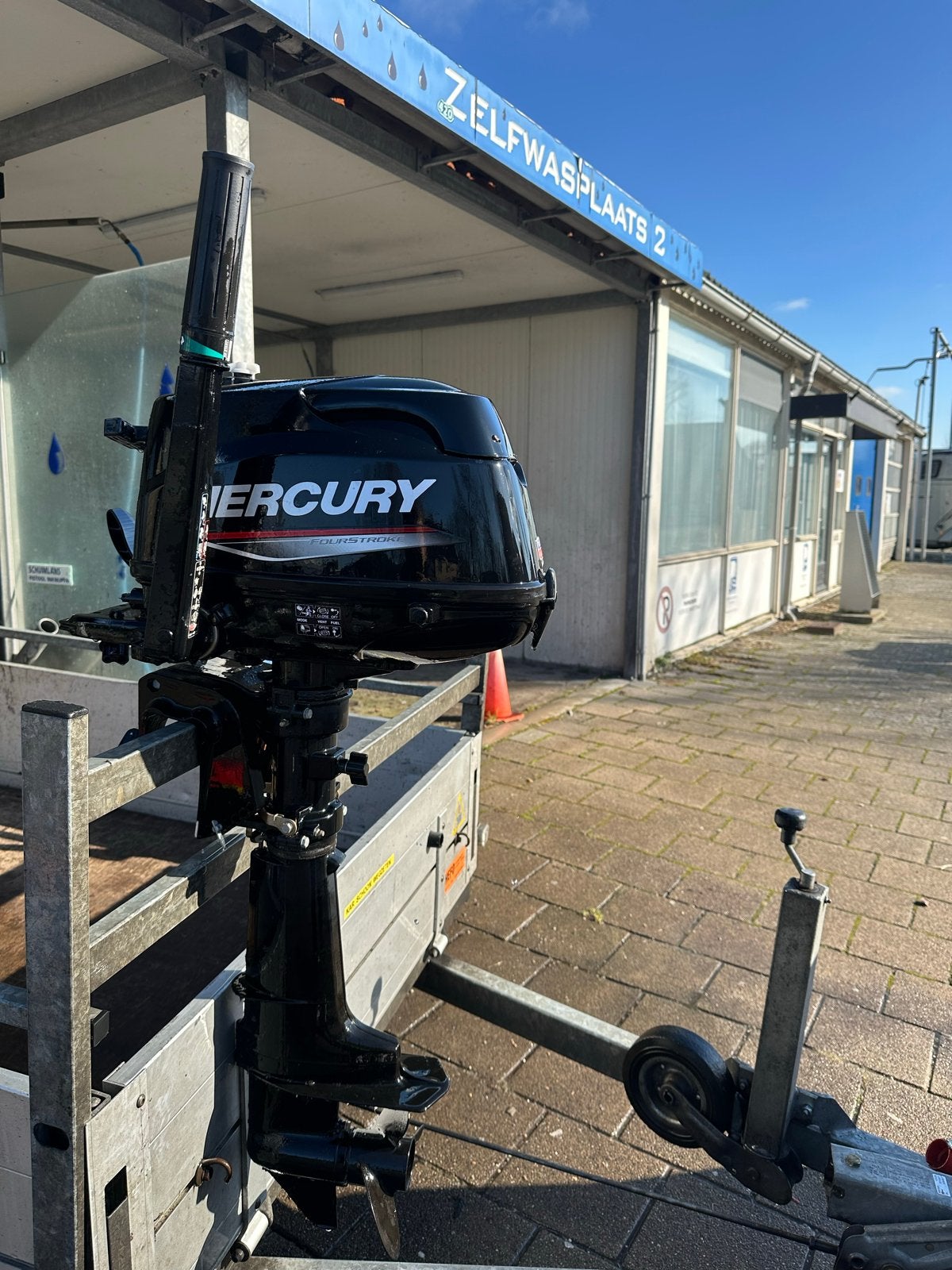 Mercury 6pk buitenboordmotor (2021) met gratis Nimarine boot, Ophalen, 5 tot 10 pk, Zo goed als nieuw, Buitenboordmotor