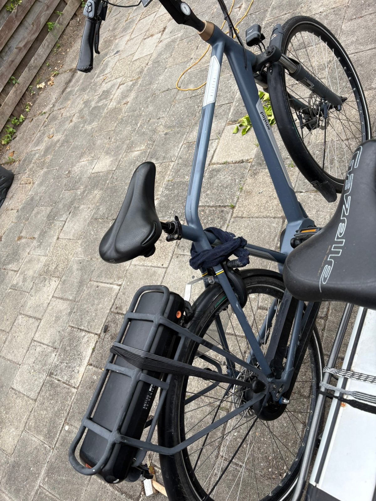 Blauw achtig merk amsold, Ophalen of Verzenden, Zo goed als nieuw