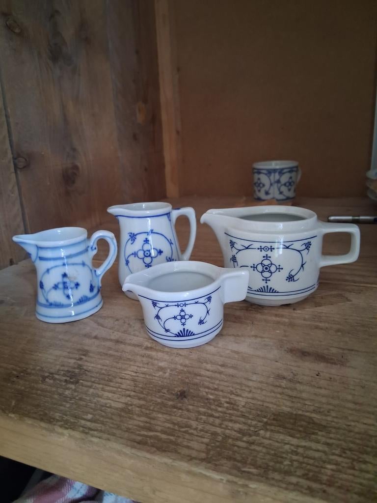 Kleine melkkannetjes blauw saks  jager, Ophalen of Verzenden