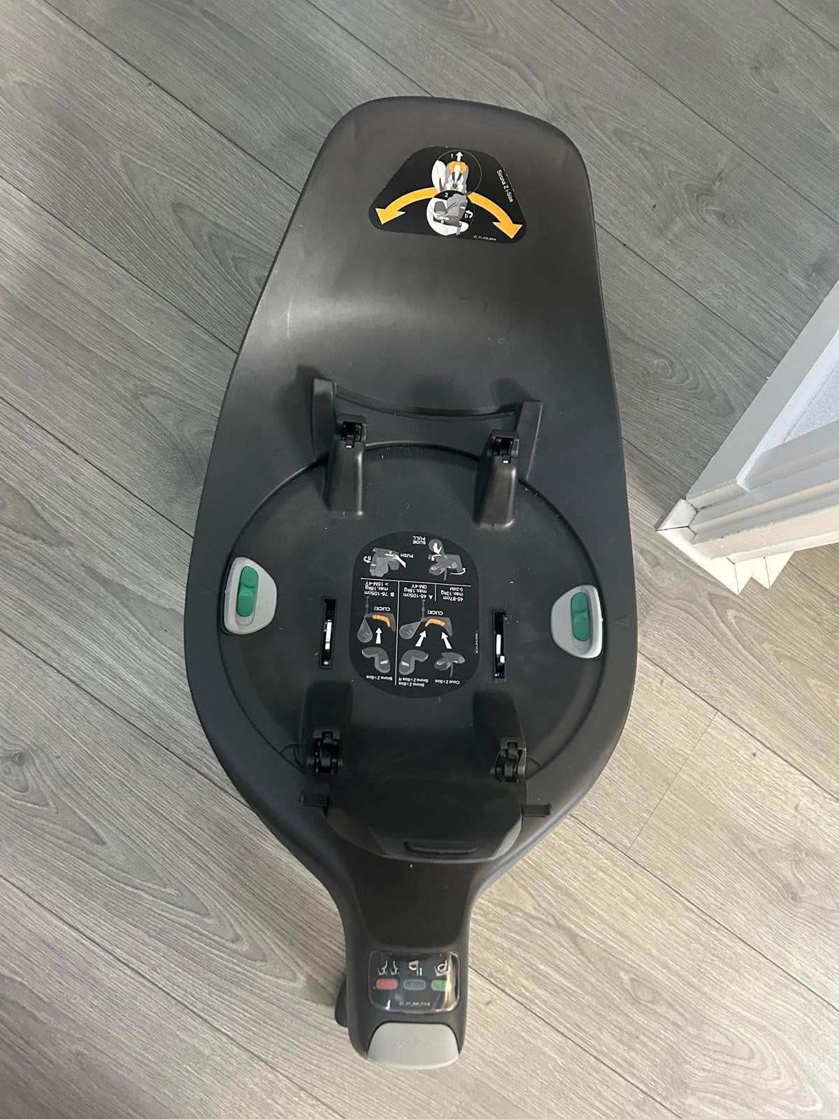 Cybex draaibare base isofix, Zo goed als nieuw, Isofix, 0 t/m 13 kg, Ophalen