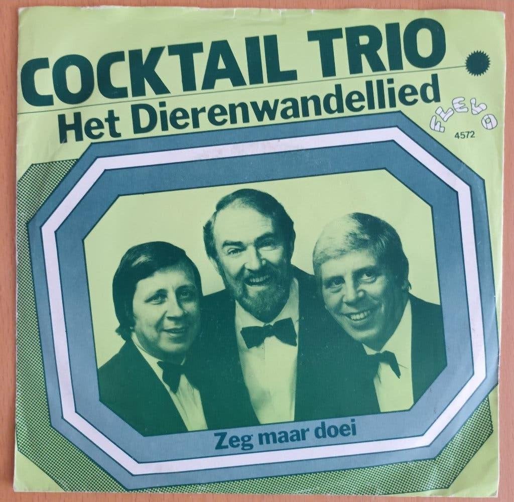 Cocktail Trio - Het Dierenwandellied, Fotohoes, 7 inch, Ophalen of Verzenden, Zo goed als nieuw