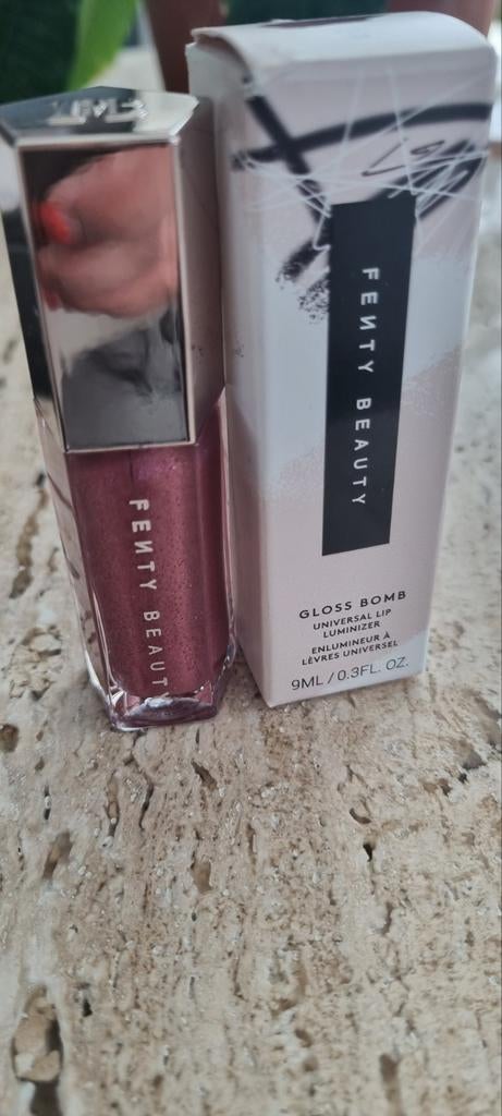 Fenty Beauty Gloss Bomb Riri, Ophalen of Verzenden, Nieuw, Roze, Lippen