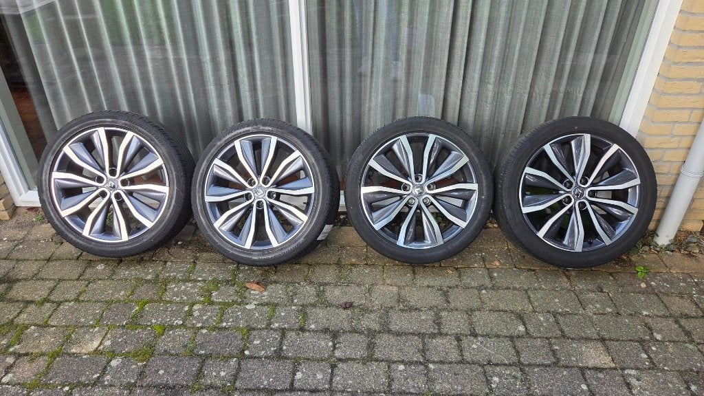 4 originele Renault Kadjar Egeus 19 inch velgen, Gebruikt, Velg(en), Personenwagen, Ophalen