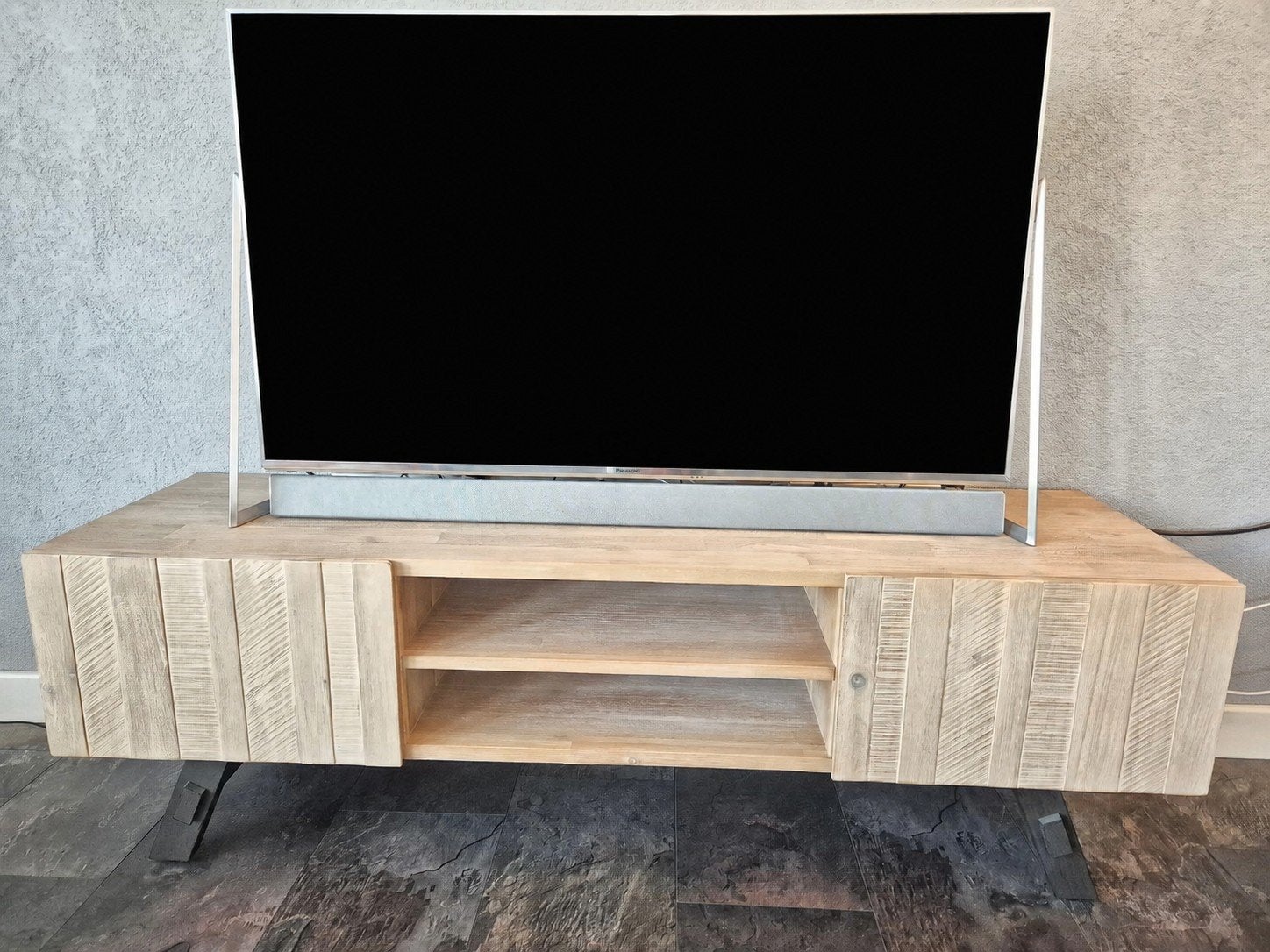 Industrieel massief houten  tv-meubel en kast, 100 tot 150 cm, 150 tot 200 cm, Zo goed als nieuw, Modern, Industrieel, Natuurlijk