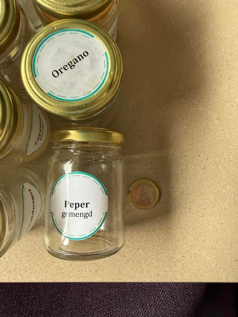 25 Kruidenpotjes van 106ml met gouden deksel, Voorraadpot, Ophalen, Zo goed als nieuw, Glas