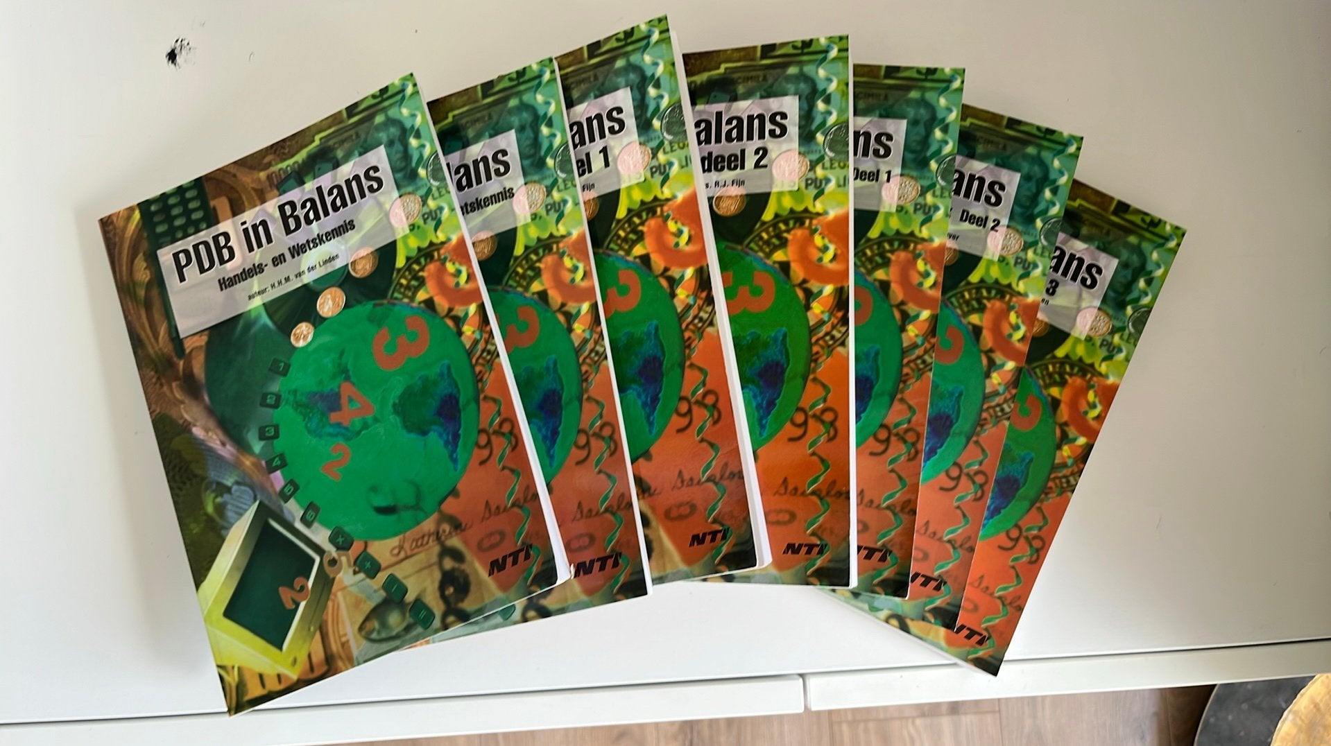 Sarina van Vlimmeren - Leerlingenboek, Sarina van Vlimmeren; J.C. Hogenbirk, Ophalen of Verzenden, Zo goed als nieuw, Nederlands
