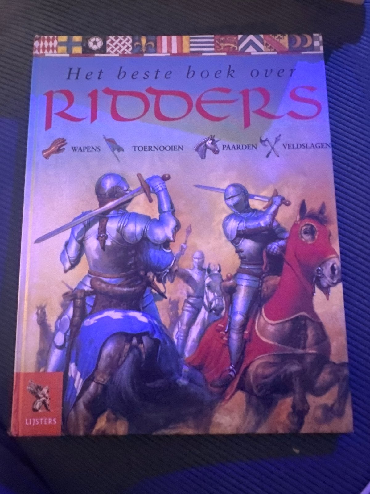 Het beste boek over Ridders - Avontuurlijke reis naar de Mid, Ophalen of Verzenden, 20e eeuw of later, Zo goed als nieuw