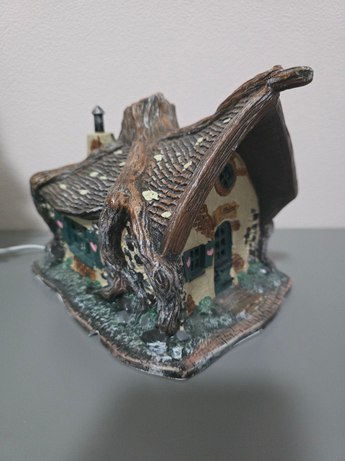 Luville Efteling miniatuir huisje van Repelsteeltje, Verzamelen, Ophalen of Verzenden, Zo goed als nieuw, Beeldje of Poppetje