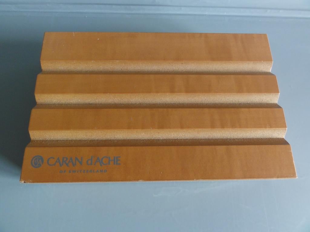 HOUTEN PENNEN DISPLAY CARAN 'd ACHE, Overige merken, Overige typen, Ophalen of Verzenden, Zo goed als nieuw