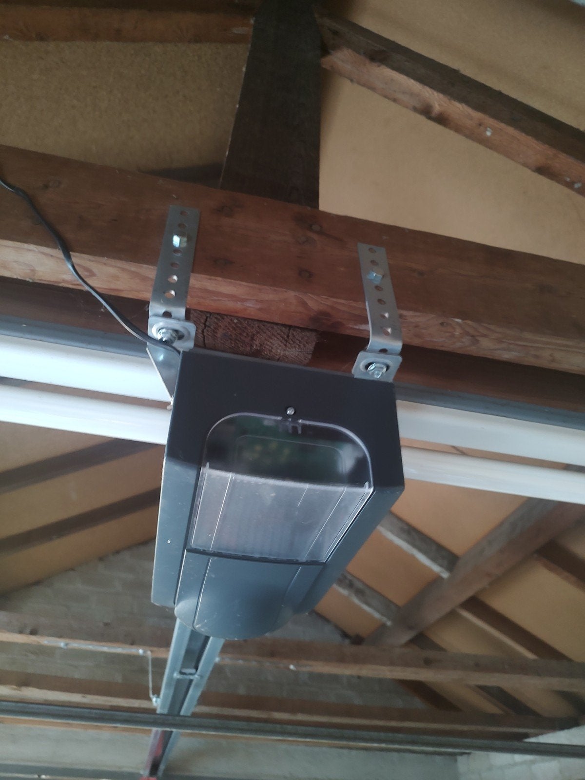 Garagedeur aandrijving met afstandsbediening, Ophalen, Zo goed als nieuw, 120 cm of meer, Garagedeur