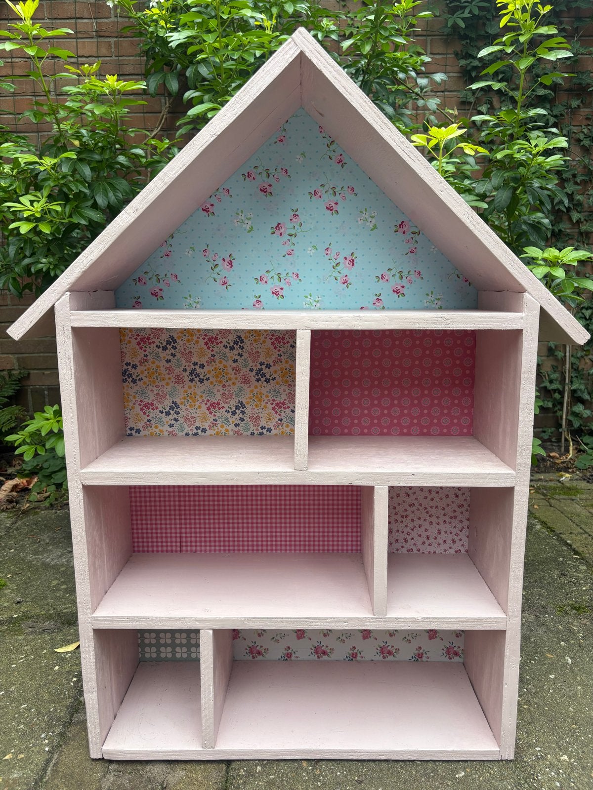 Mooi roze houten poppenhuis, Ophalen, Gebruikt, Poppenhuis