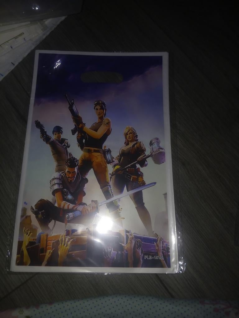 Fortnite 10 traktatie zakken- Nieuw, Ophalen of Verzenden, Nieuw, Feestartikel, Verjaardag