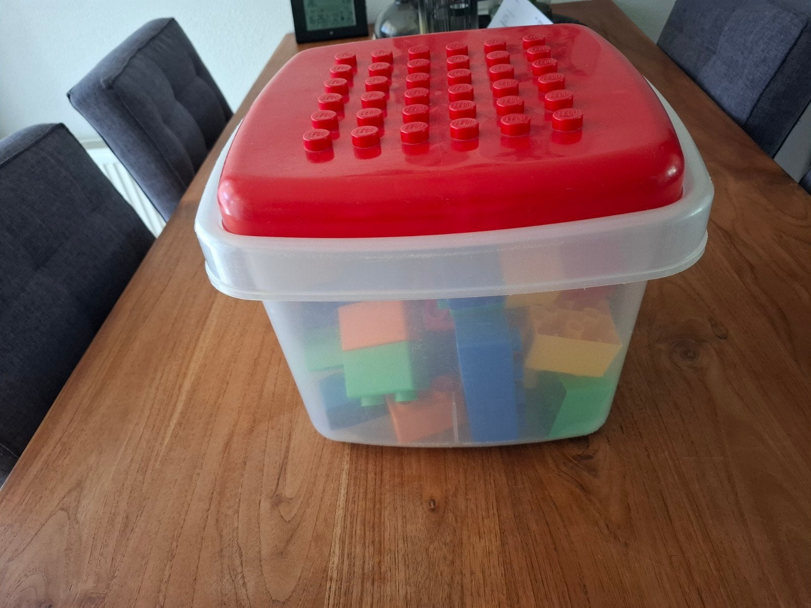 Grote doos met diverse  bouwstenen en grondplaat, Ophalen, Gebruikt, Duplo, Inclusief accessoires