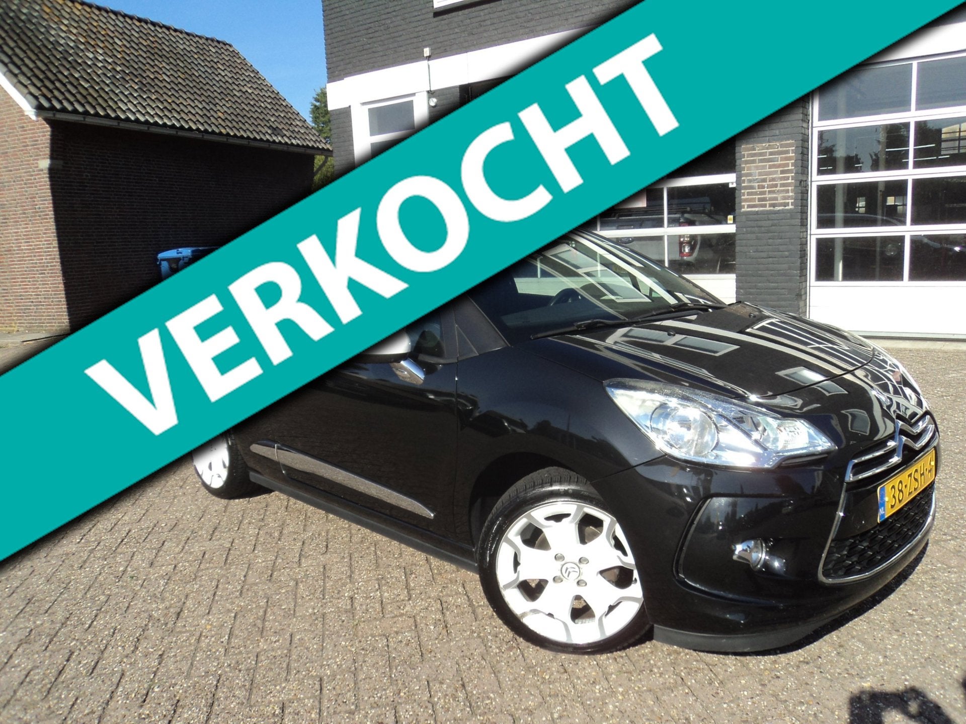 Citroen DS3 1.2 VTi Chic, Voorwielaandrijving, Euro 5, Stof, Zwart