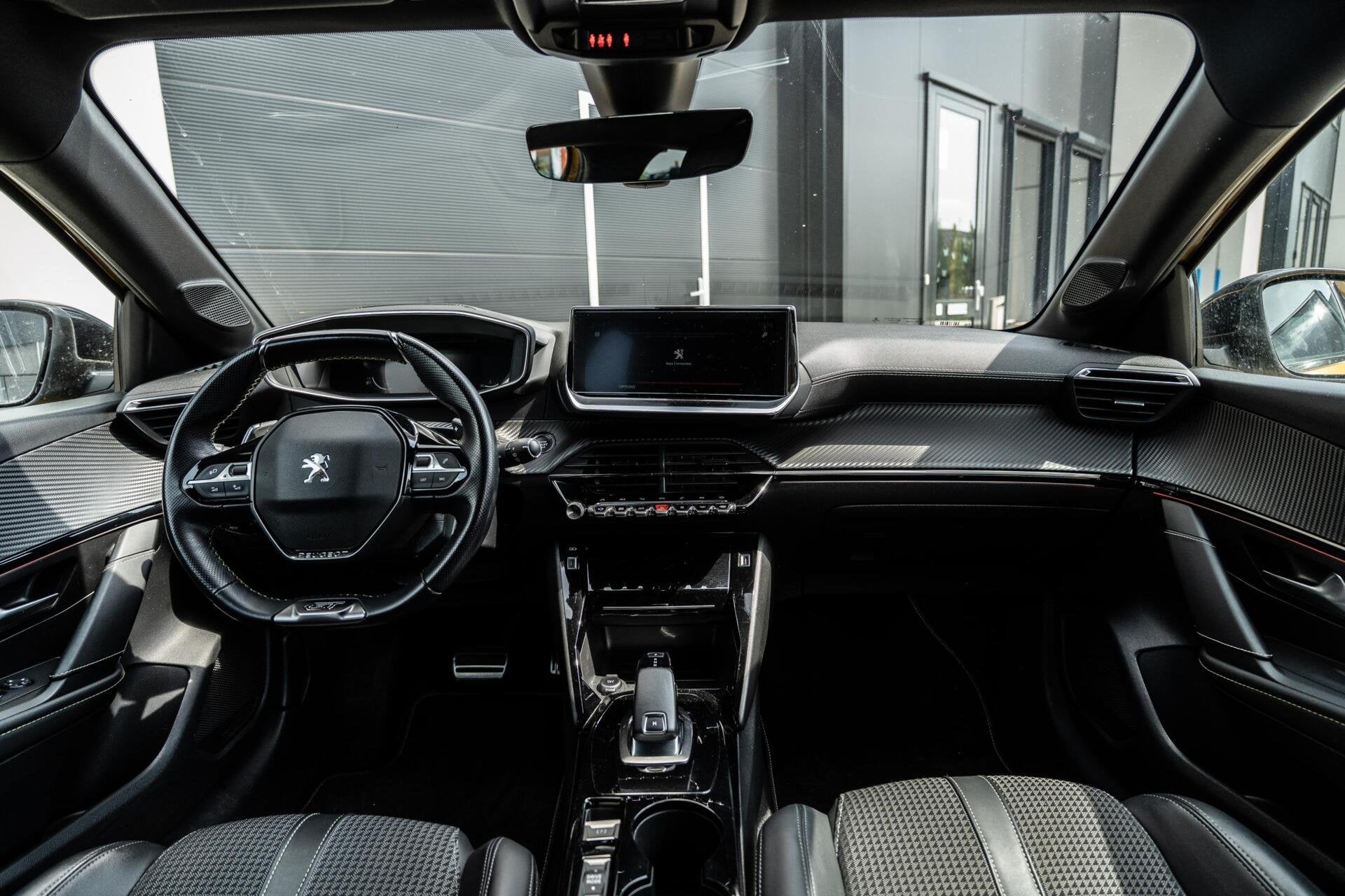 Peugeot 208 1.2 PureTech GT-Line Keyless|Navi|Carplay|VOL!, Auto's, Peugeot, Zwart, 1199 cc, 1133 kg, Leder en Stof
