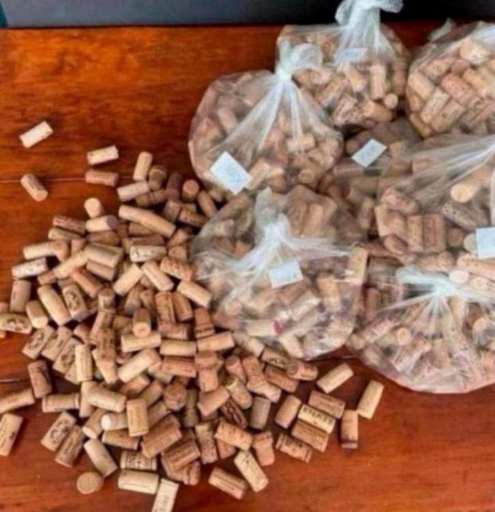100 kurken van echt kurk., Ophalen of Verzenden, Gebruikt
