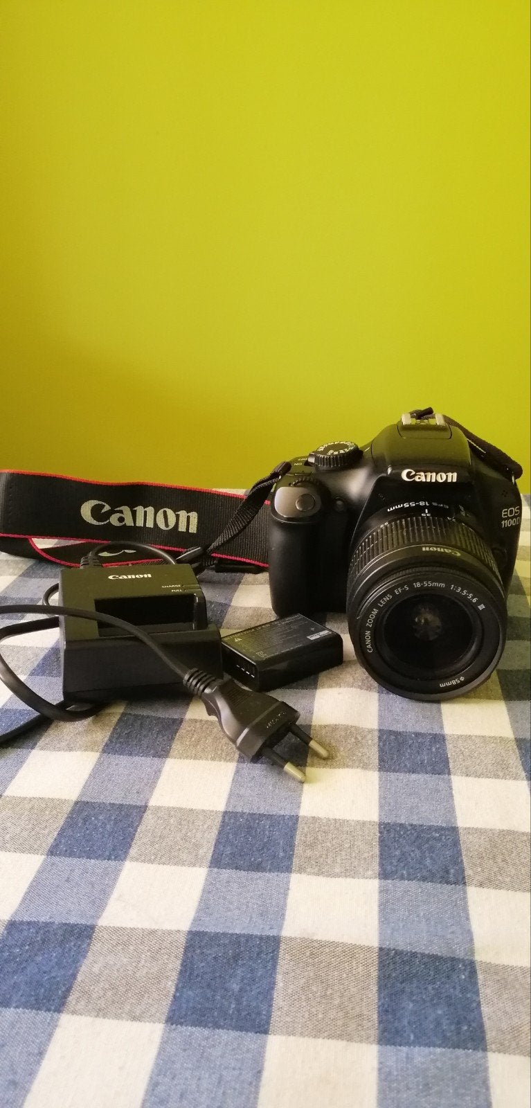 Canon EOS 1100D Spiegelreflexcamera met 18-55mm lens, Gebruikt, Spiegelreflex, Canon, Ophalen of Verzenden