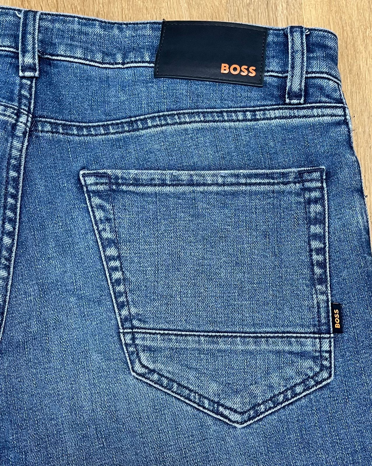 Hugo Boss Maine regular fit spijkerbroek - Maat W32 L30, Kleding | Heren, Spijkerbroeken en Jeans, Ophalen of Verzenden, Zo goed als nieuw