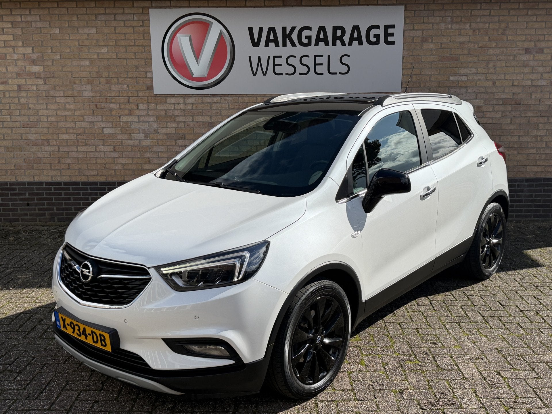 Opel Mokka X 1.4 Turbo Automaat Innovation | Clima | Camera, Auto's, 12 maanden, Gebruikt, Leder en Stof, Wit