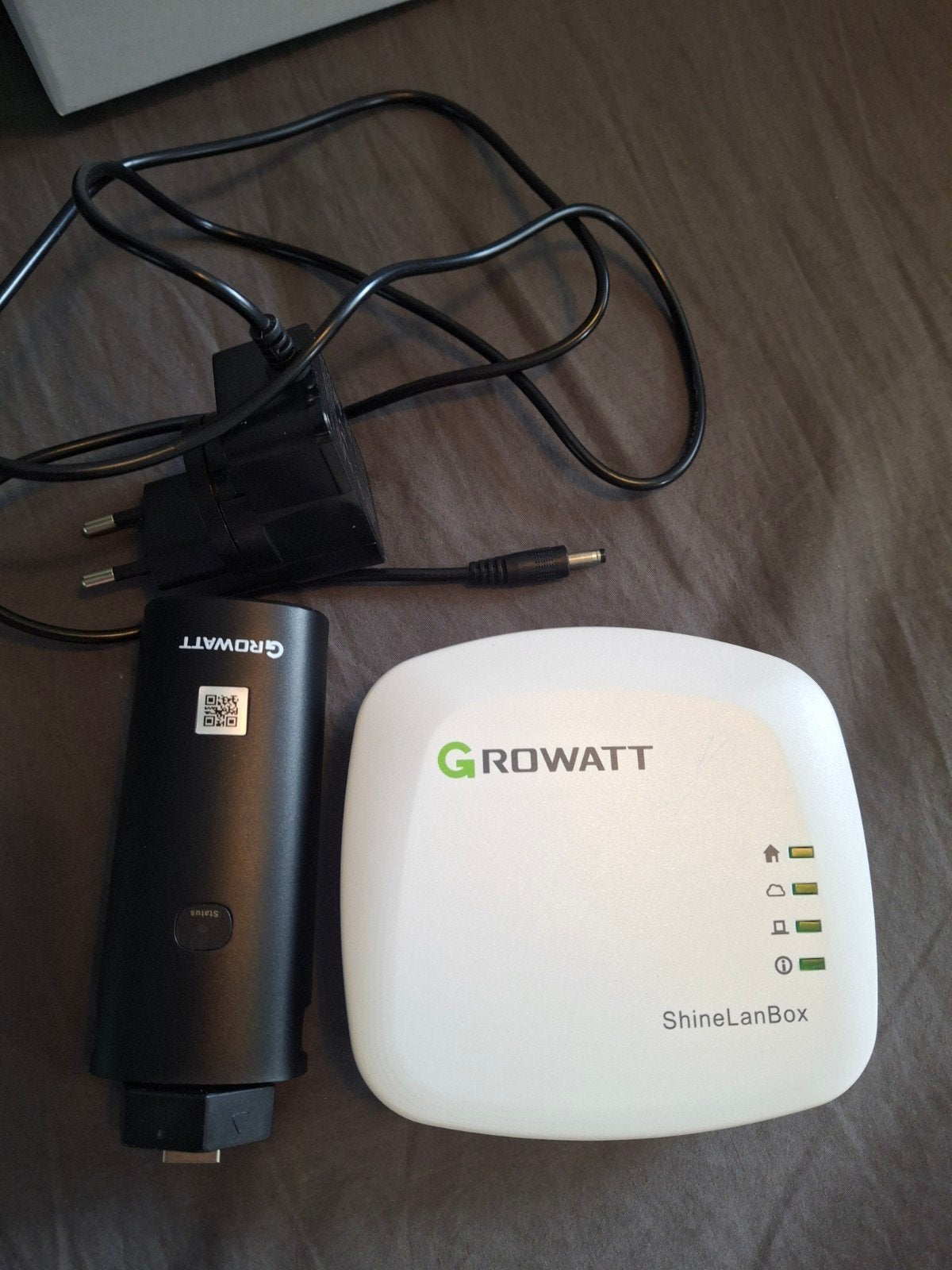 Growatt ShineLanBox en Shine RF Stick link-x, Ophalen of Verzenden, Zo goed als nieuw