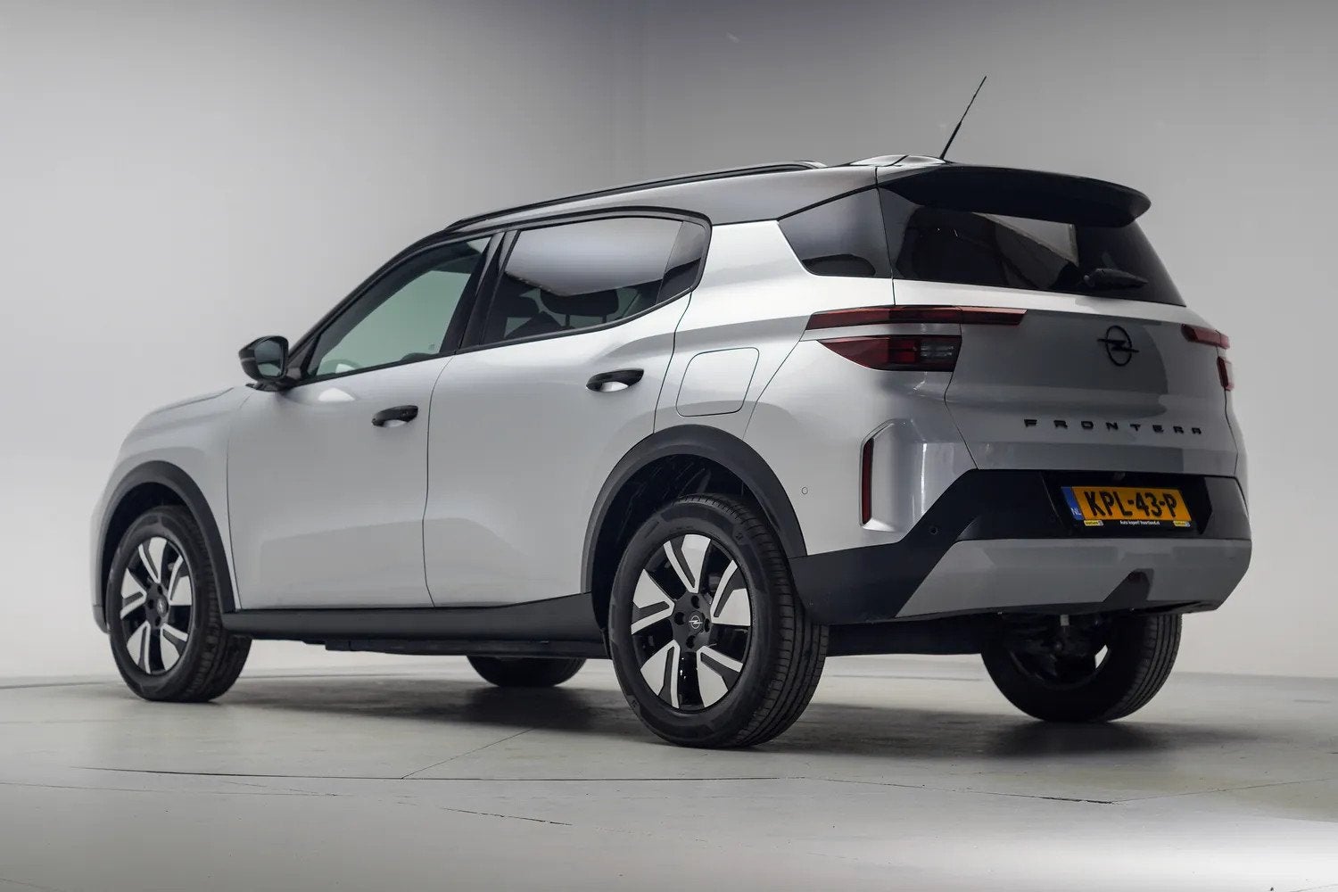 Opel Frontera Electric GS 43kWh (bj 2025, automaat), Automaat, Gebruikt, 44 kWh, Frontera