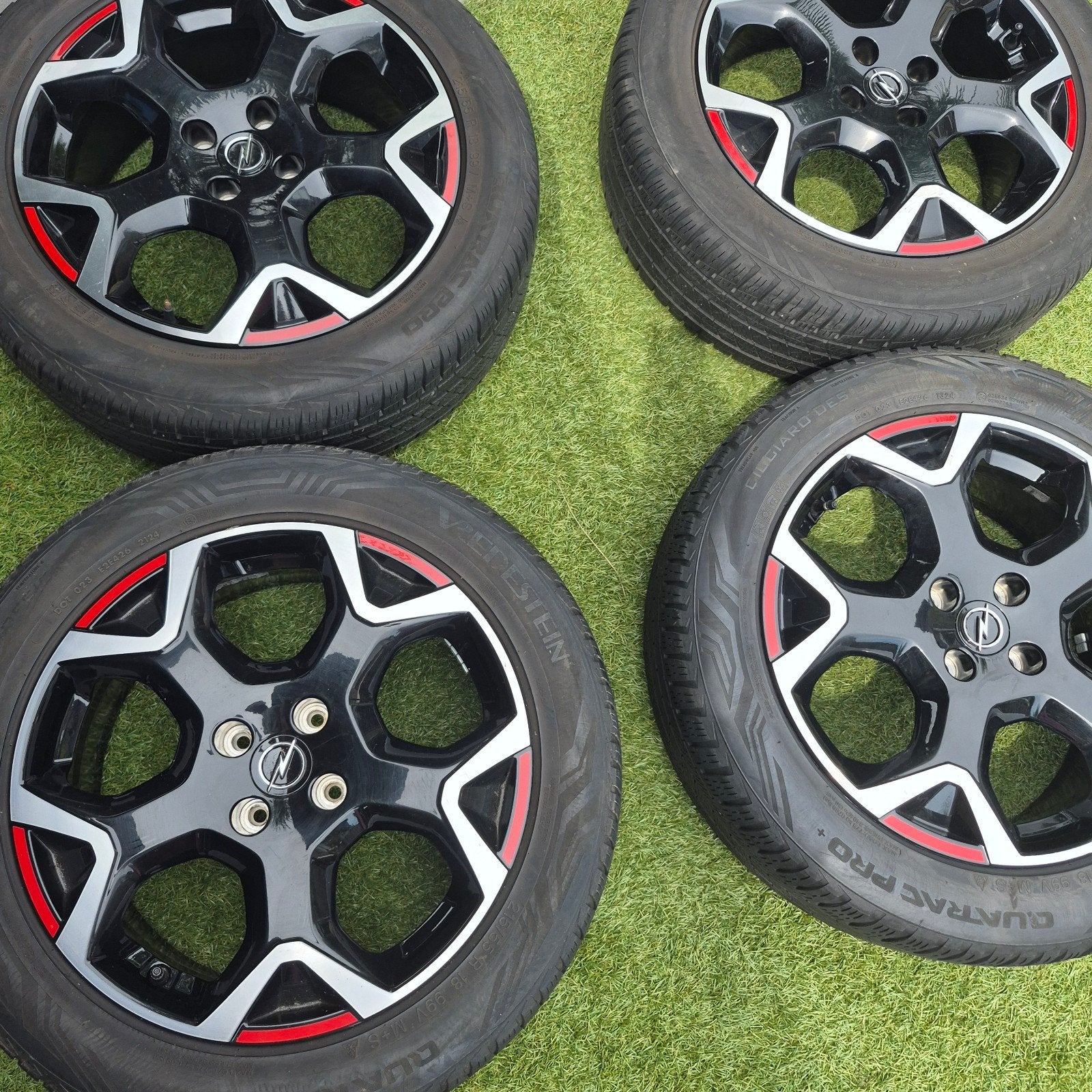 Opel mokka velgen met allseason banden 18inch, Auto-onderdelen, Banden en Velgen, Ophalen, 18 inch, 215 mm, All Season