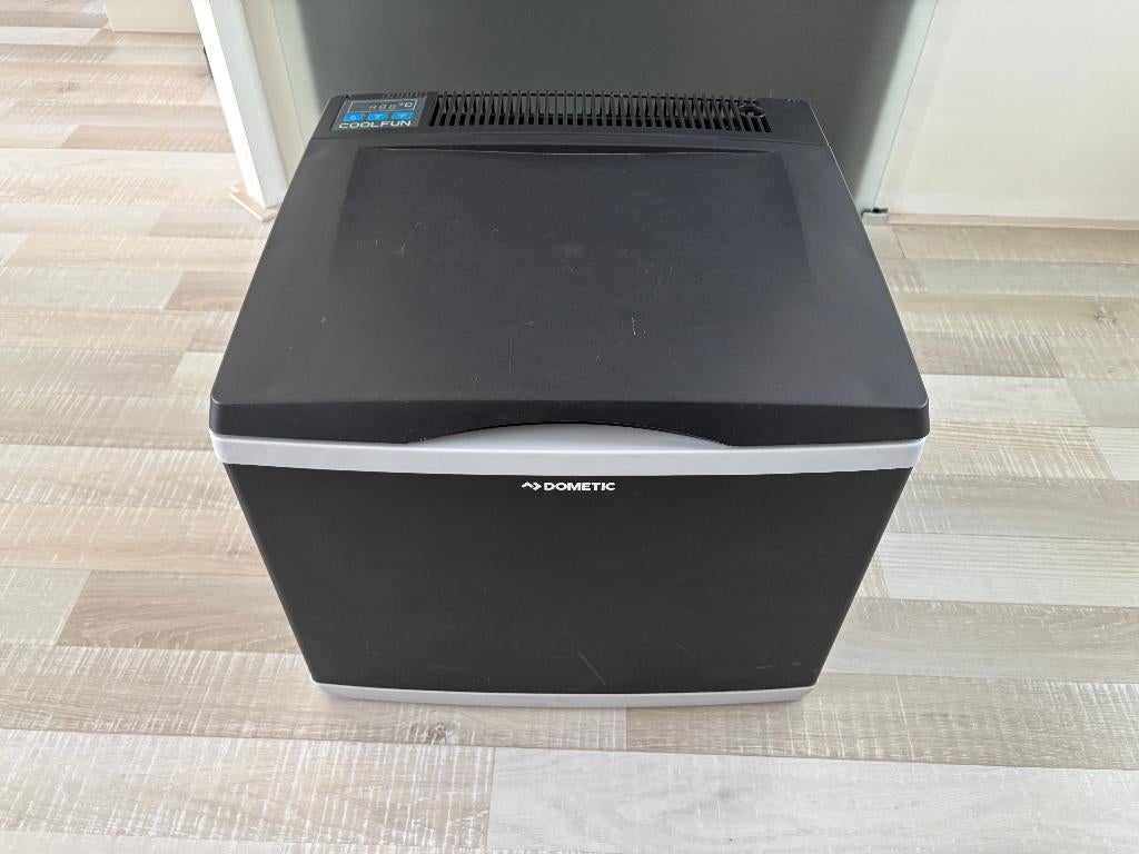 DOMETIC CoolFun CK 40D, Caravans en Kamperen, Ophalen, Zo goed als nieuw, Koelbox, Compressor