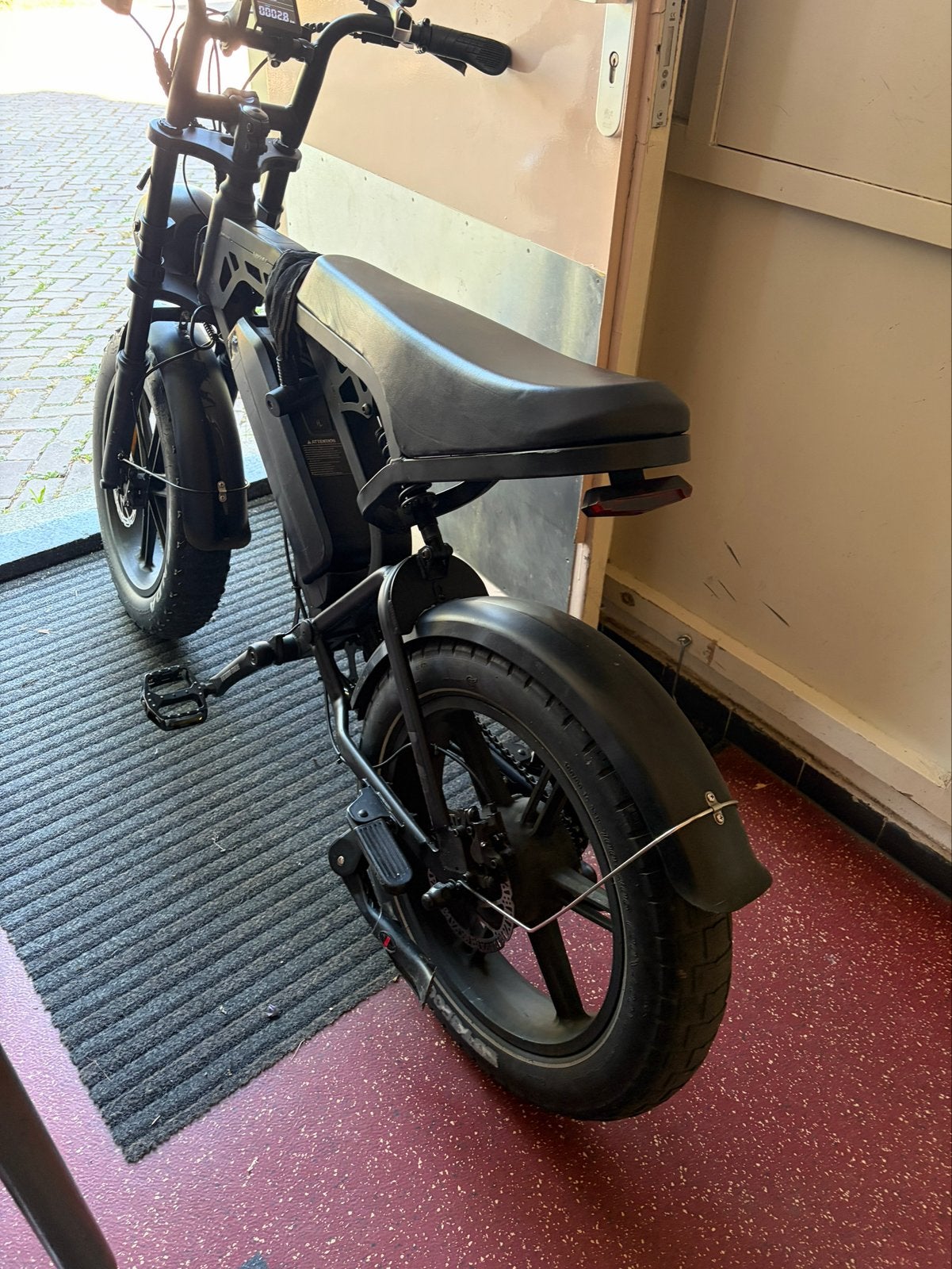 V20 E-bike - Nieuwe remolie en binnenbanden, goede staat, Fietsen en Brommers, Elektrische fietsen, 59 cm of meer, Ophalen of Verzenden