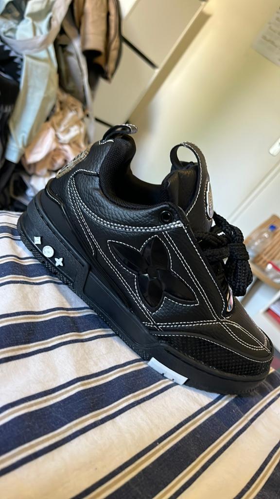 Luis vuitton zwart skate sneakers, Ophalen of Verzenden, Nieuw, Zwart