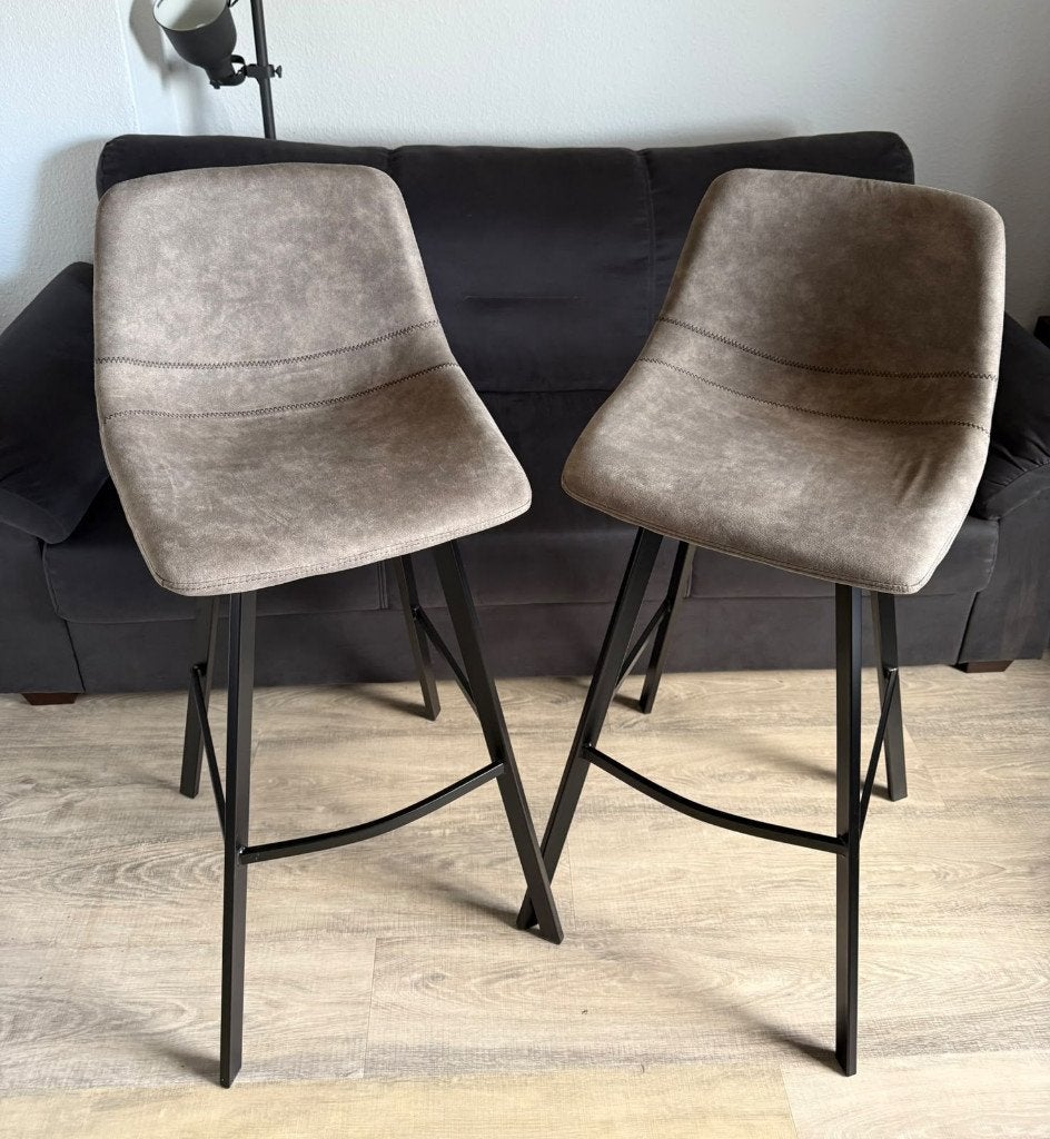 Set van 2 barkrukken (model Luhi), Ophalen, Kunststof, Met voetsteun, 60 tot 90 cm