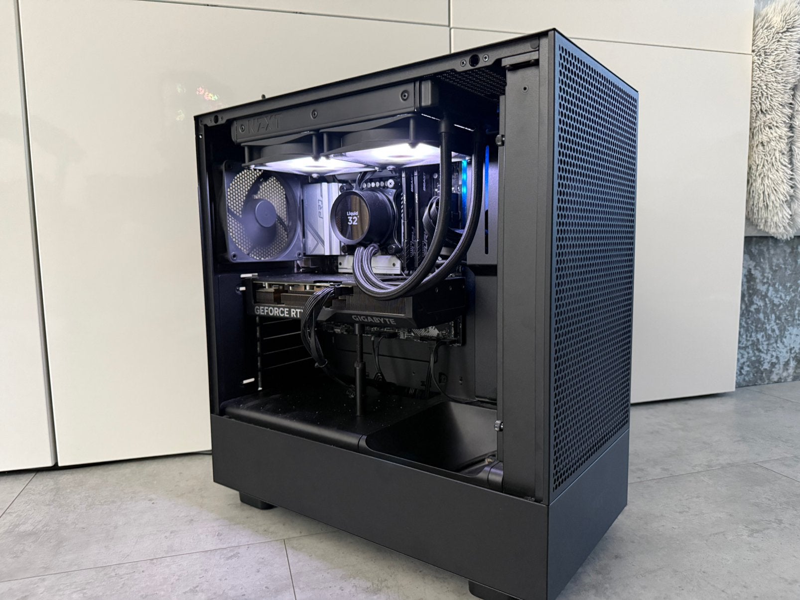 Game pc rtx 4070, Computers en Software, Desktop Pc's, 32 GB, Ophalen of Verzenden, Zo goed als nieuw, Gaming