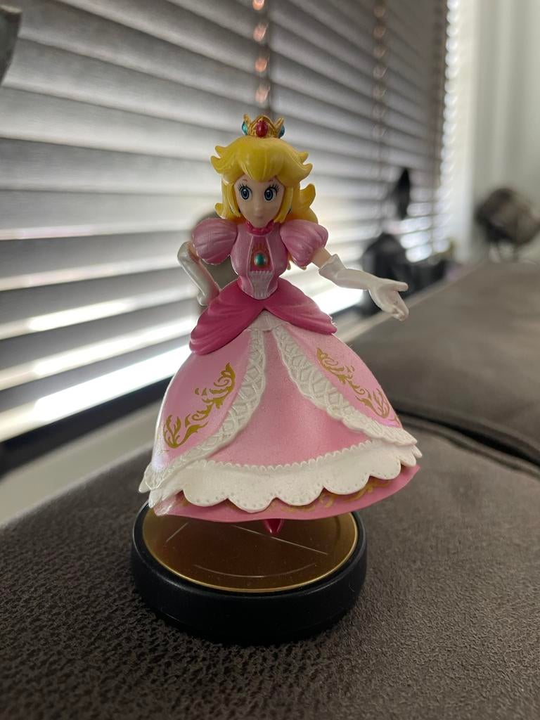 Amiibo Princess Peach, 1 speler, Ophalen of Verzenden, Zo goed als nieuw, Vanaf 3 jaar