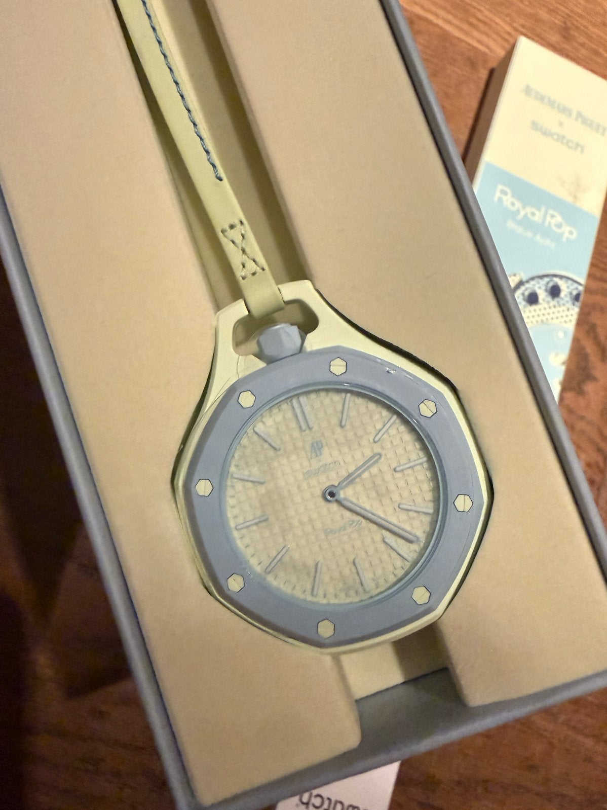 Audemars Piguet x Swatch Royal Pop Blauwe Acht, Ophalen, Kunststof, Polshorloge, Swatch