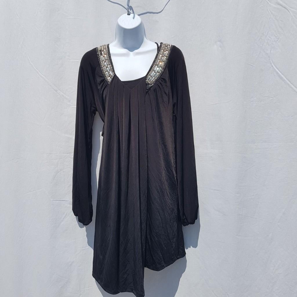 Hele aparte zwarte jurk. Mt L Merk Glamorous Gold, ., Zwart, Maat 42/44 (L), Ophalen of Verzenden