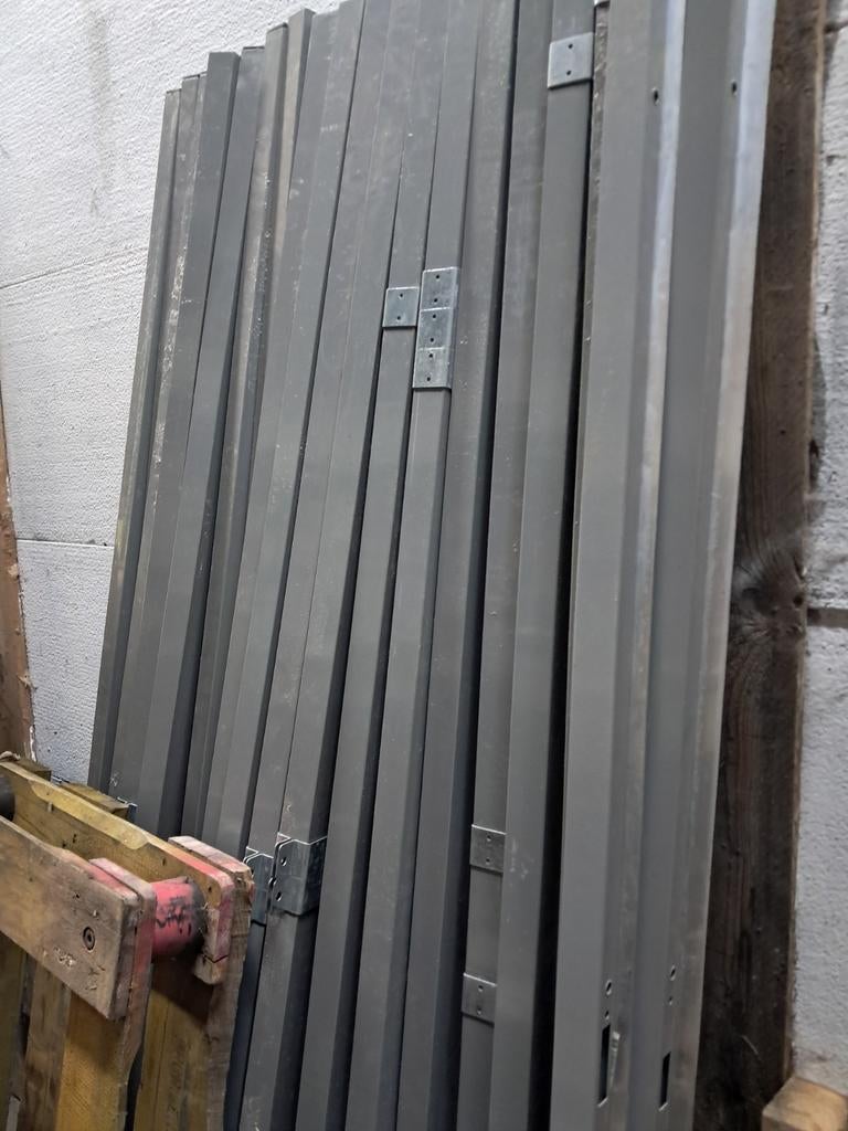 Palen met voetplaat, Ophalen, Hout, Minder dan 3 meter