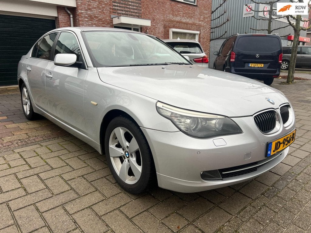 BMW 5-serie 530xi, Auto's, BMW, Automaat, Gebruikt, Zwart, 2000 kg