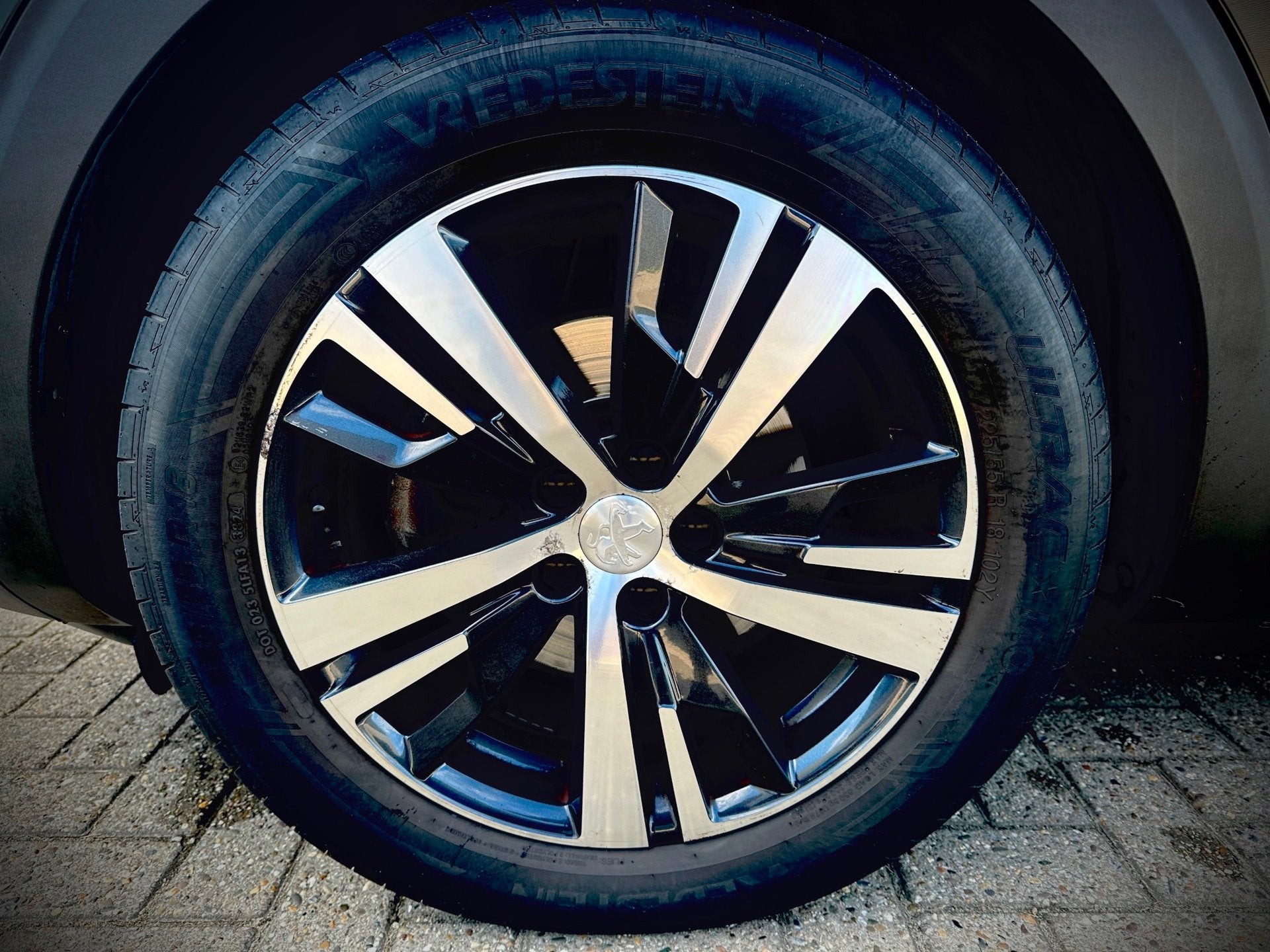 Peugeot 3008 1.2 PureTech AllureAUTOMAAT, LEER, PANORAMADAK,, Dealer onderhouden, Gebruikt, 1199 cc, 19 km/l