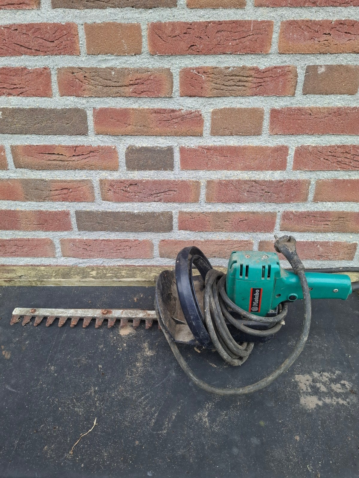 elektrische heggenscharen en elektrische trimmer, Ophalen, Gebruikt, Elektrisch, Metabo, Flymo, Florabest