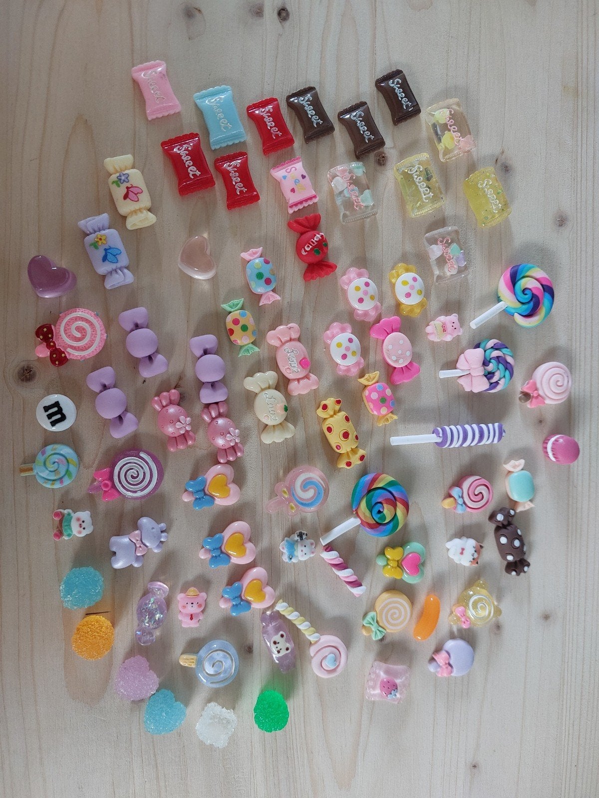 Grote set van 85 kleine plastic snoepjes decoraties, Ophalen of Verzenden, Nieuw