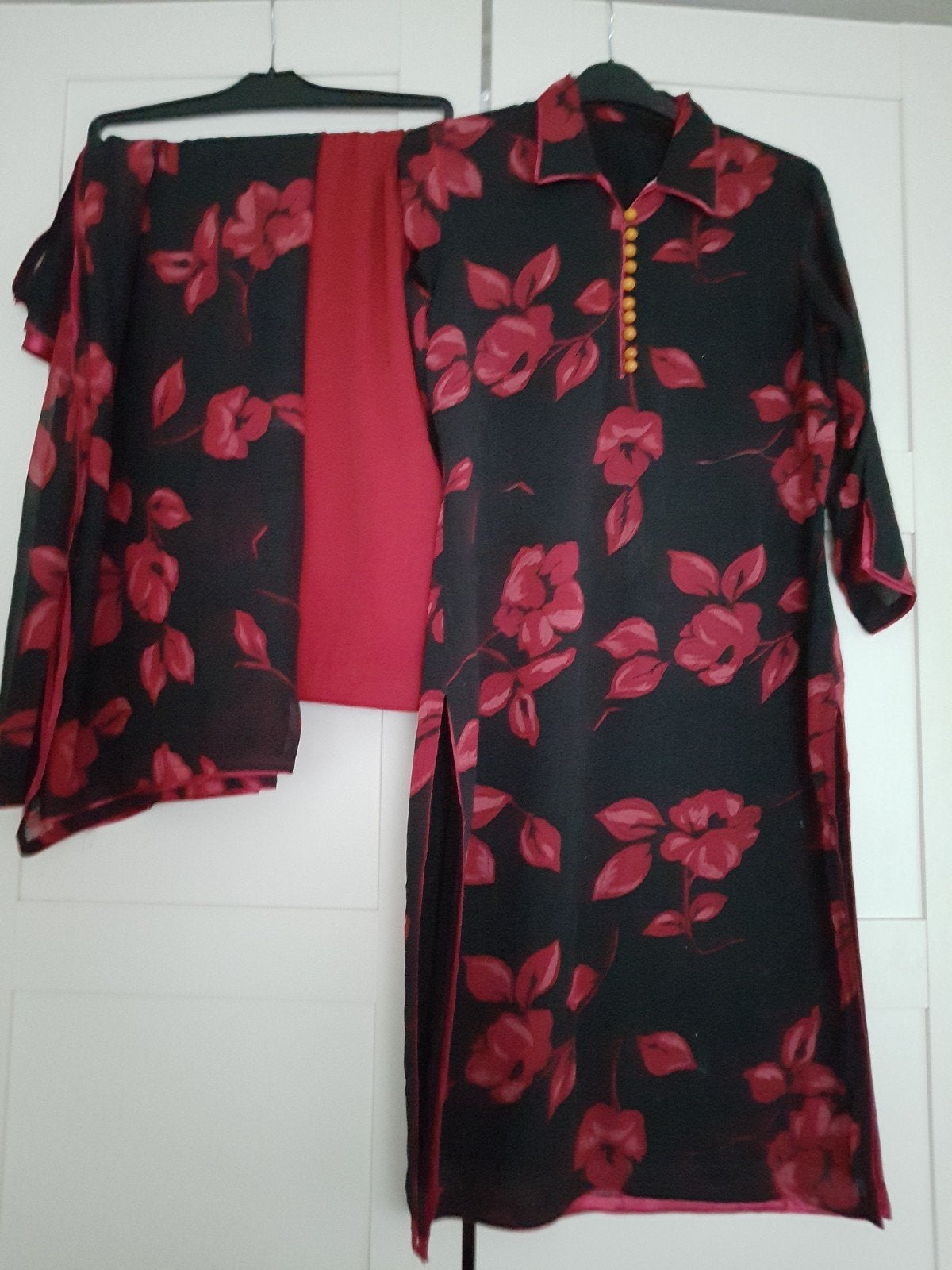 Indiase Shalwar Kameez Dupatta 3-delige set - Zwart/Rood, Ophalen of Verzenden, Zo goed als nieuw
