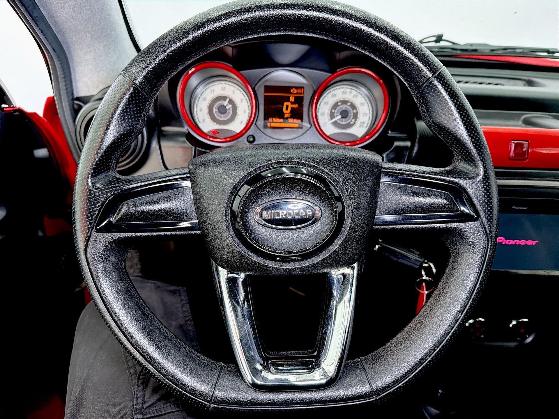 Foto 2 van Microcar M.GO 6 Plus Compact rijden met verrassend veel comf