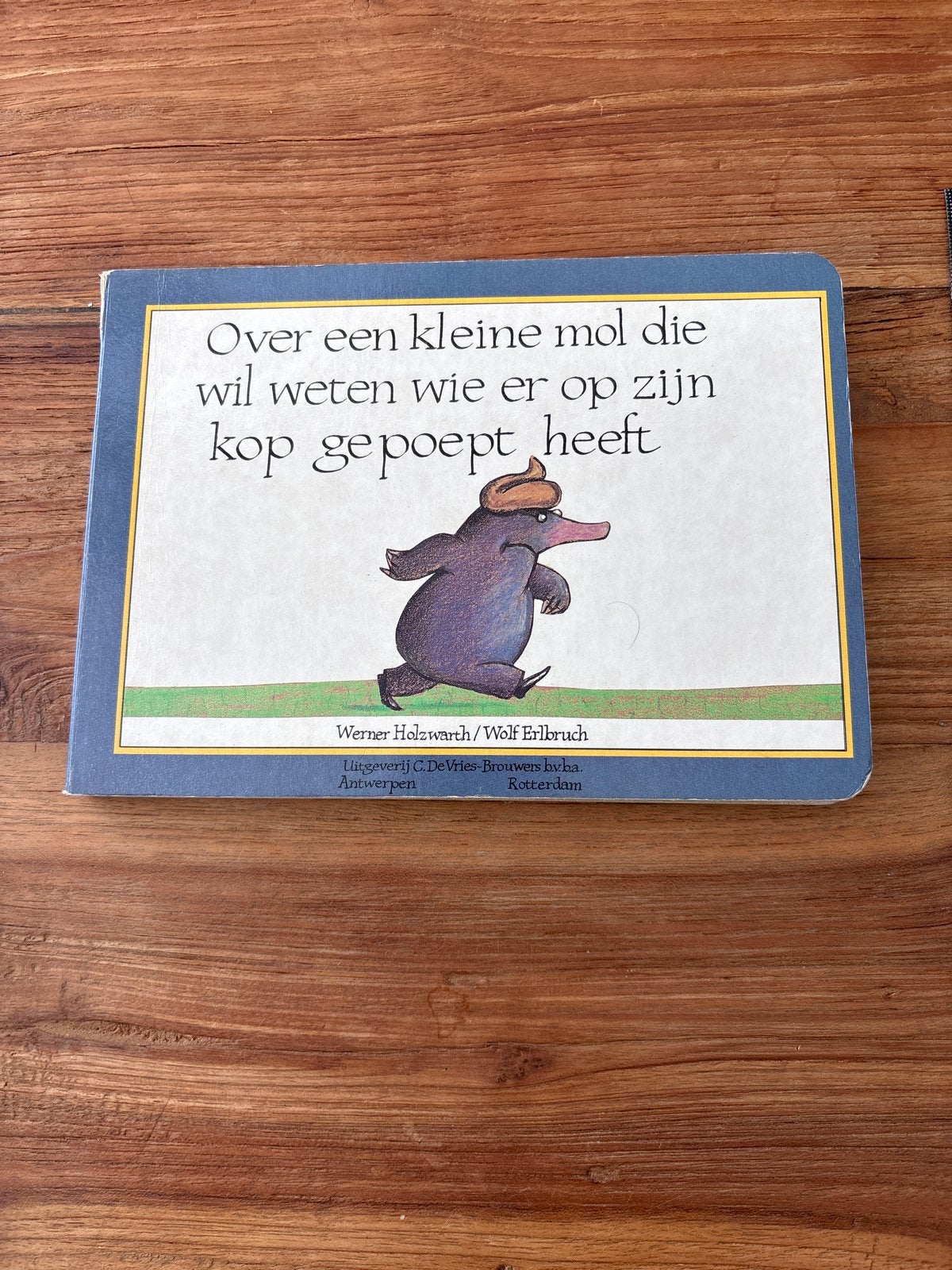 Over een kleine mol die wil weten wie er op zijn kop gepoept, Boeken, Ophalen of Verzenden, Gelezen, Fictie algemeen