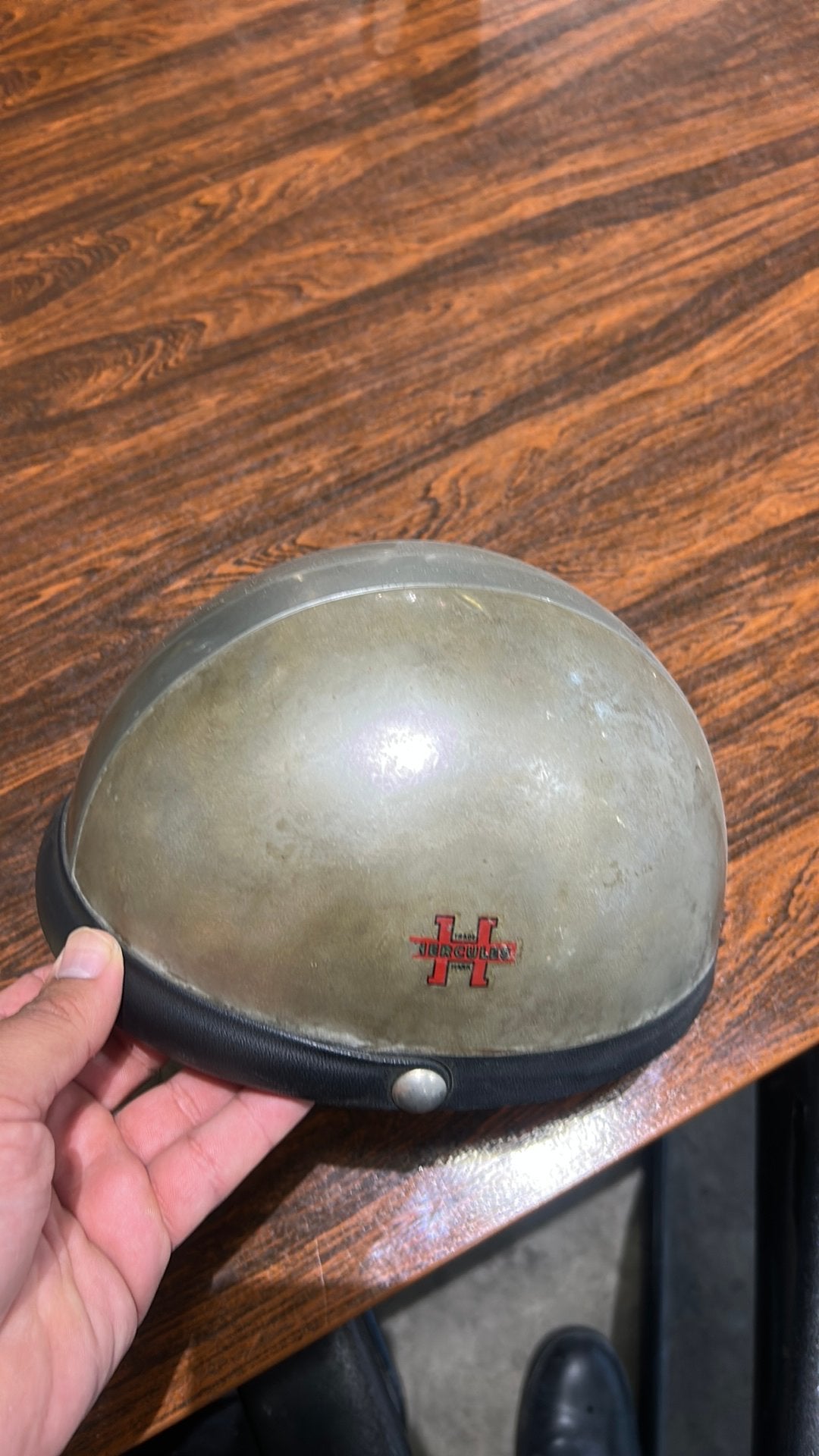 Helm een oude antiek helm, Ophalen of Verzenden