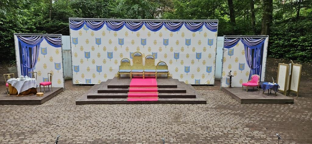 Decorstukken 'Blote Billen van de Koning' (2024), Ophalen