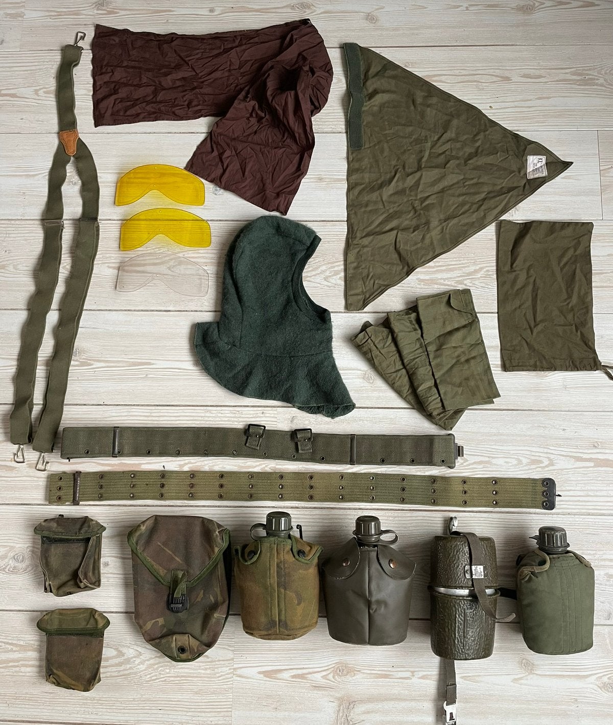 Diverse landmacht en leger spullen veldfles koppel, Ophalen of Verzenden, Landmacht, Nederland