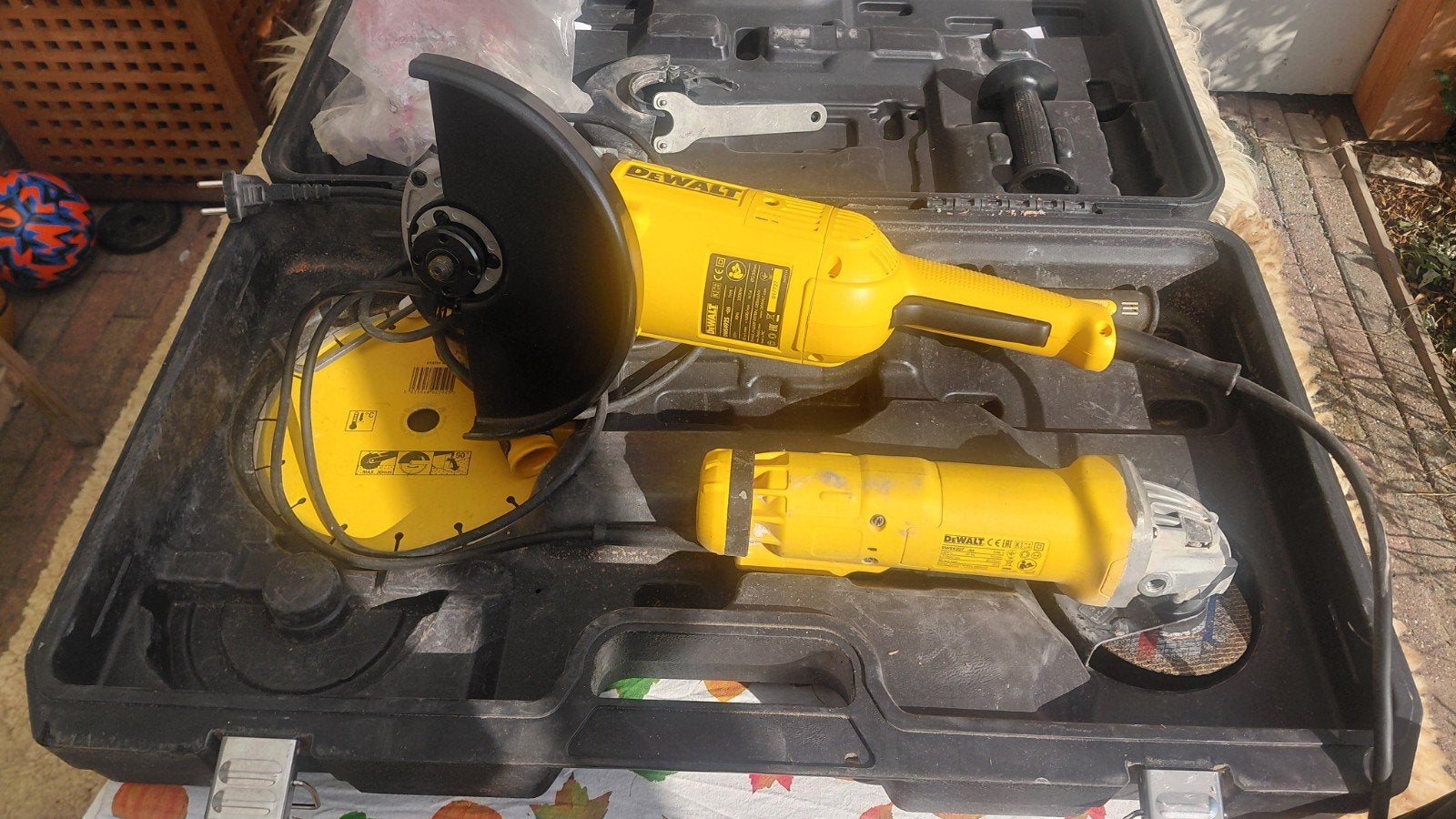 Slijptolcombi dewalt DWE492SDT, Ophalen, Zo goed als nieuw, 1000 watt of meer, Haakse handslijpmachine