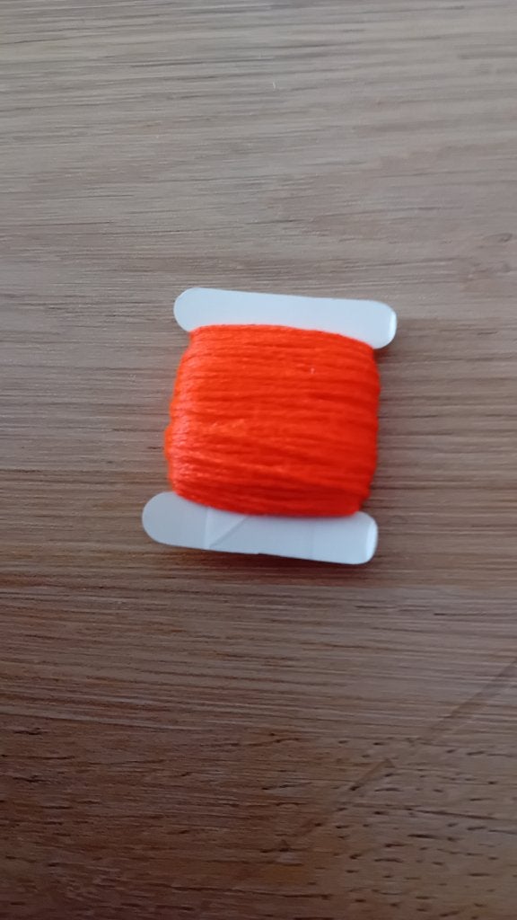 Borduurgaren nieuw doos met 80 stuks, Ophalen of Verzenden, Nieuw, Borduurgaren of Zijde
