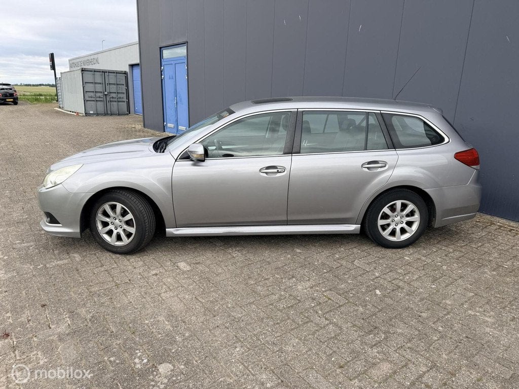 Subaru Legacy Touring Wagon 2.0i Executive, Auto's, Subaru, Euro 5, Gebruikt, Zwart, 4 cilinders
