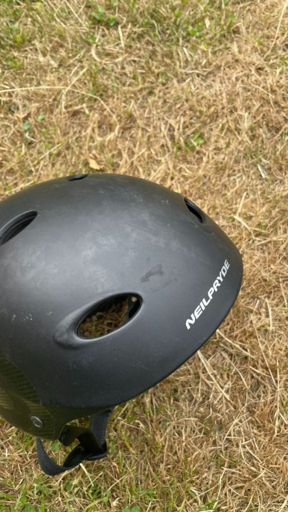 Neilpryde Helmet Black, Niet ingevuld, Niet ingevuld, Niet ingevuld